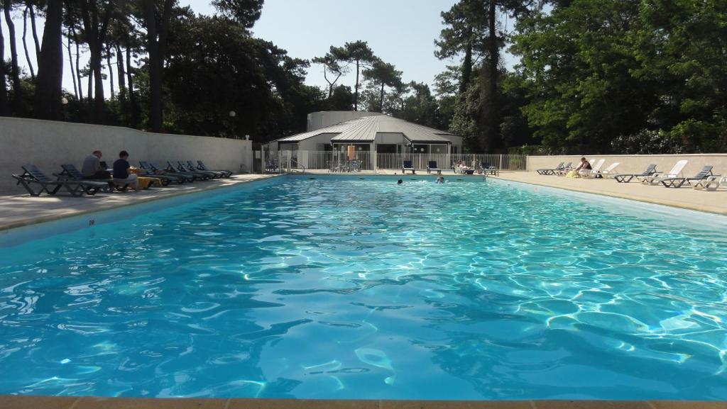 Hotel Arc En Ciel Oleron Saint-Trojan-les-Bains Exterior foto