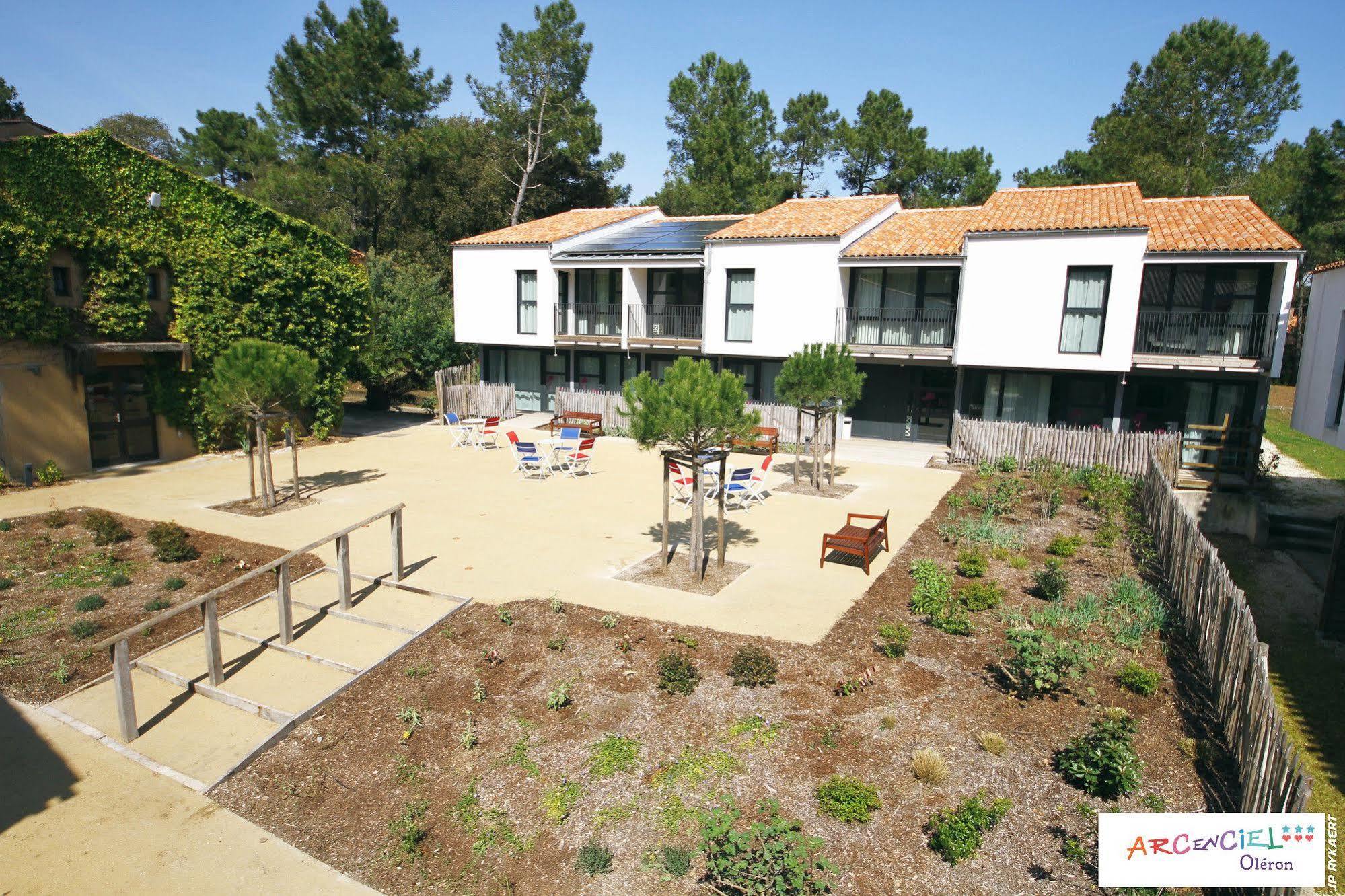 Hotel Arc En Ciel Oleron Saint-Trojan-les-Bains Exterior foto